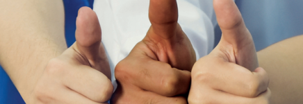 Voor wie steek jij je duim op?